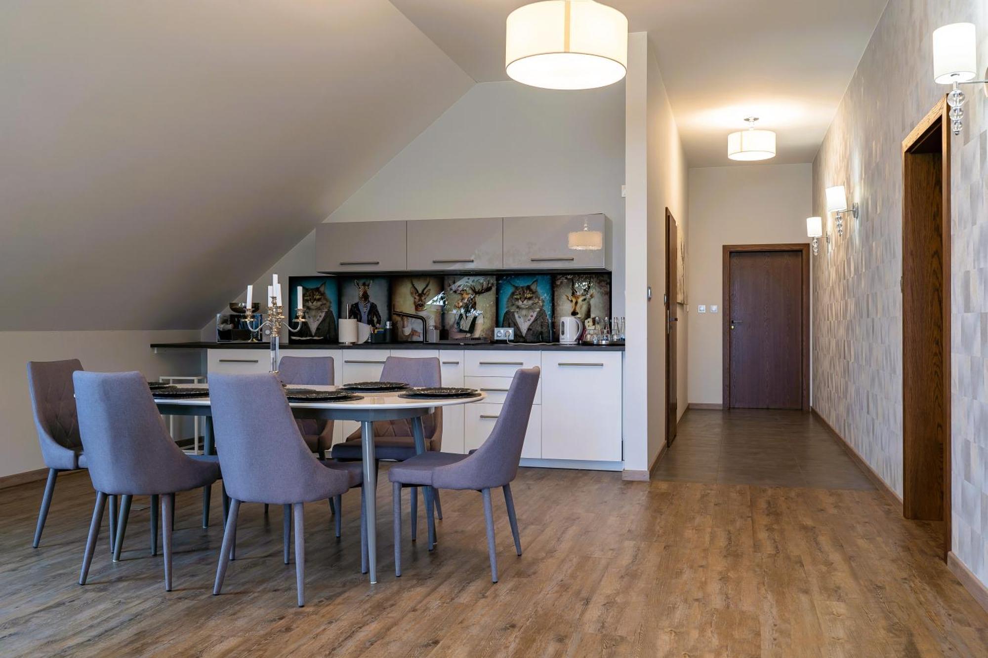 Zlota Jesien Restauracja I Noclegi Nad Jeziorem Kartuzy Luaran gambar